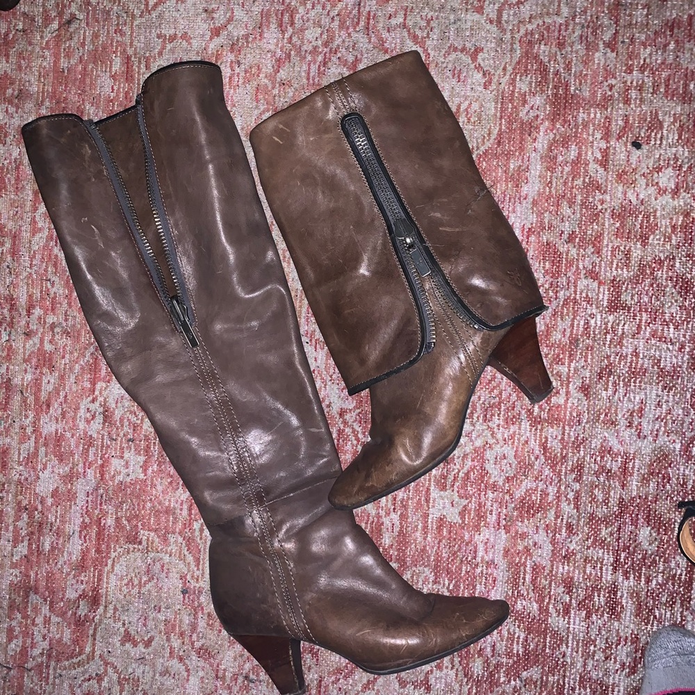 The Frye company “Danika piping zip “ boots